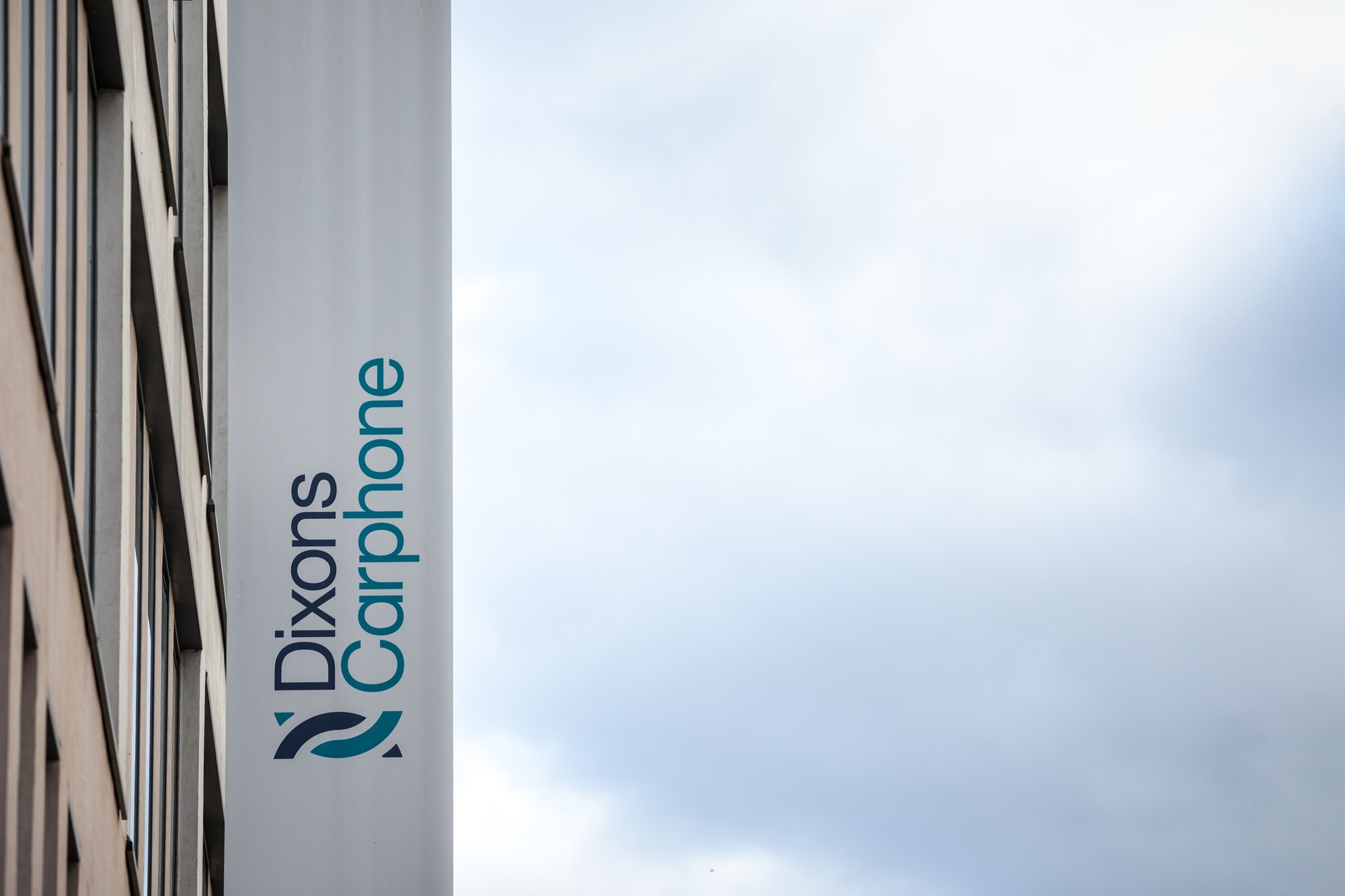Dixons Carphone sign regarding the Dixons Carphone data breach group action open claim