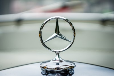Chrome Mercedes hood ornament - mercedes recall
